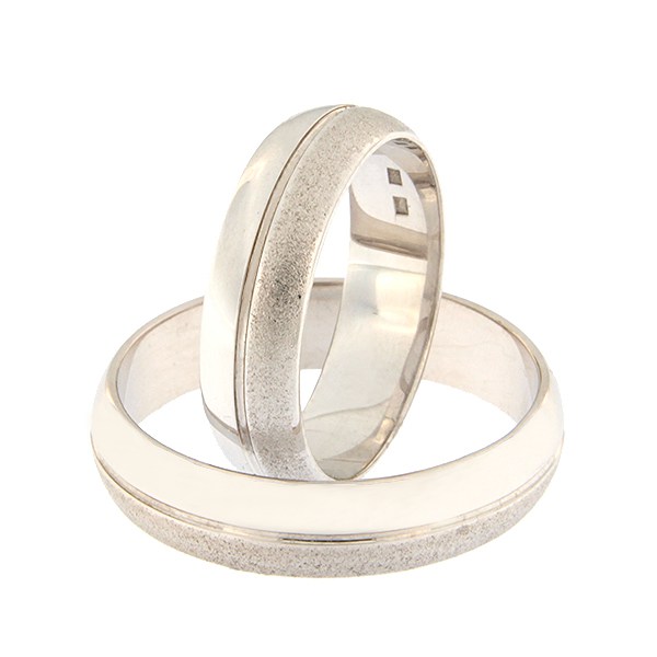 Золотое обручальное кольцо Kод: rn0151-5-vm5