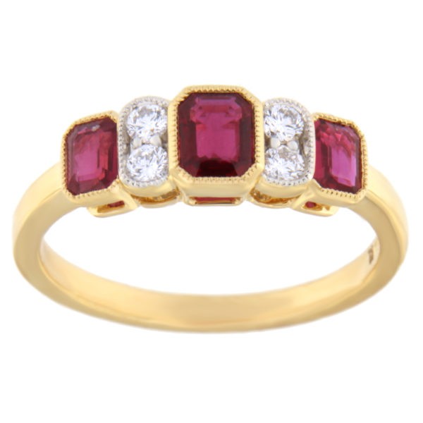 Gold ring with diamonds and rubies Code: 11m