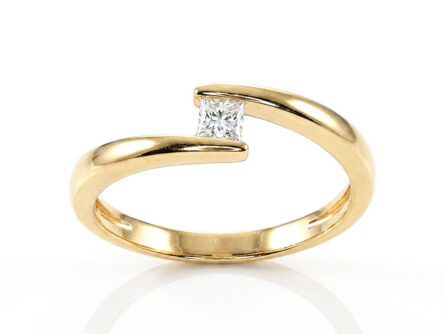 Kullast sõrmus teemantiga 0,14 ct. Kood: 134ay