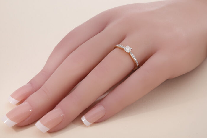 Kullast sõrmus teemantidega 0,34 ct. Kood: 30ap,88ae - Image 2