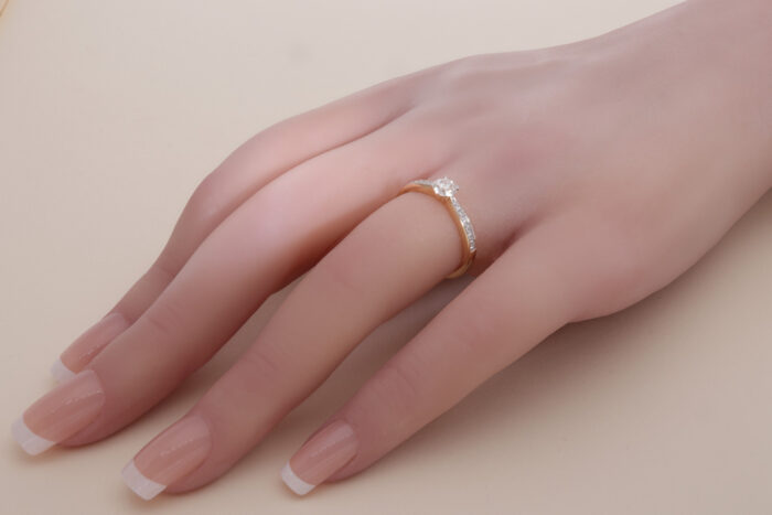 Kullast sõrmus teemantidega 0,50 ct. Kood: 81ar,73ap,86ae - Image 2