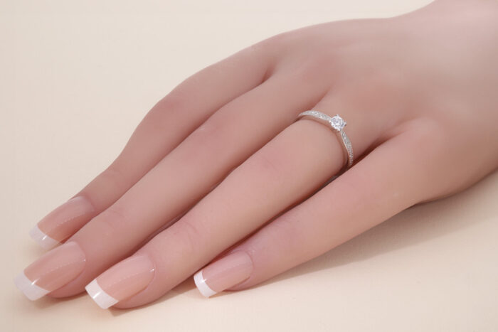 Kullast sõrmus teemantidega 0,34 ct. Kood: 82ar,89ae - Image 2