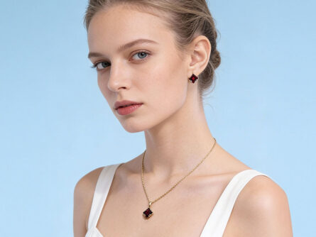 Kullast kõrvarõngad ja ripats granaadiga Komplekt: pn0151 + er0137