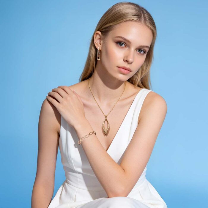 Kullast kõrvarõngaste, käeketi ja ripats ketiga Komplekt: "Ellips"